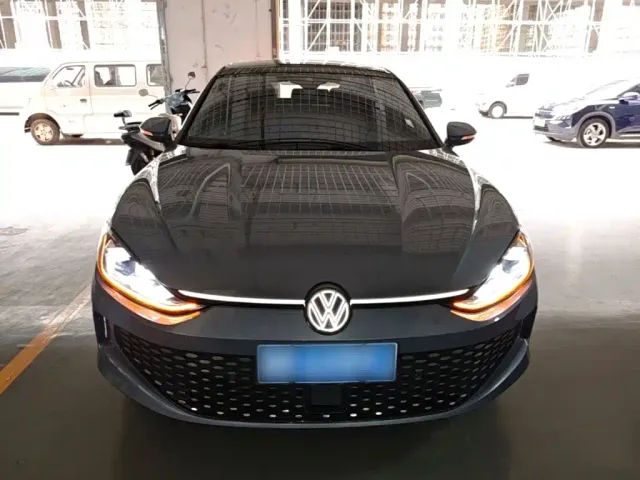 Volkswagen Lamando — Фото автомобиля 2