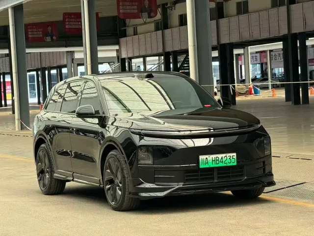 Li Auto L6 — Фото автомобиля 3