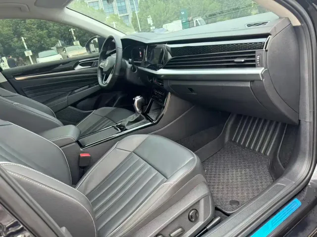 Volkswagen Passat — Фото автомобиля 9