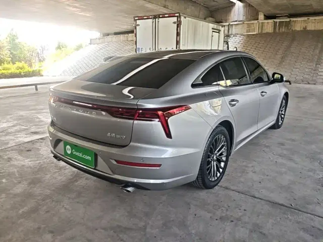 Bestune B70 — Фото автомобиля 6