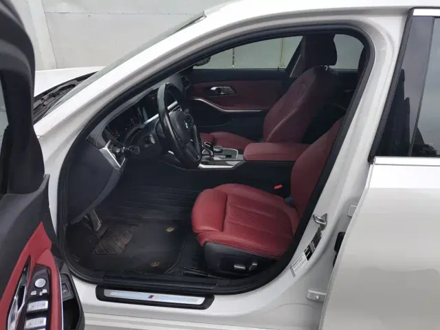 BMW 3 Series — Фото автомобиля 7