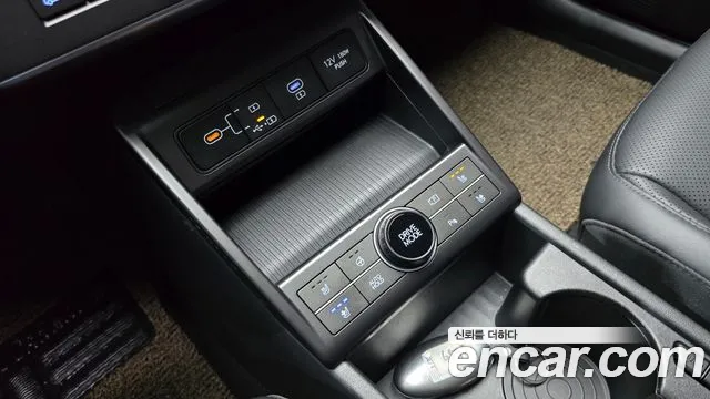 Hyundai Kona SX2 — Фото автомобиля 30