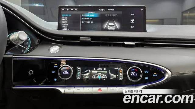 Genesis GV70 2.5T Бензин 2WD — Фото автомобиля 14