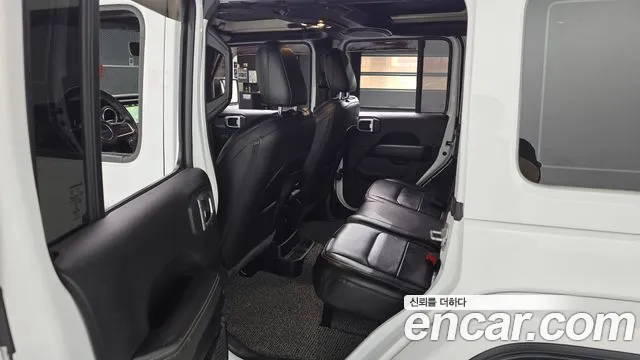 Jeep Wrangler JL — Фото автомобиля 17