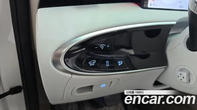 Genesis GV70 — Фото автомобиля 20
