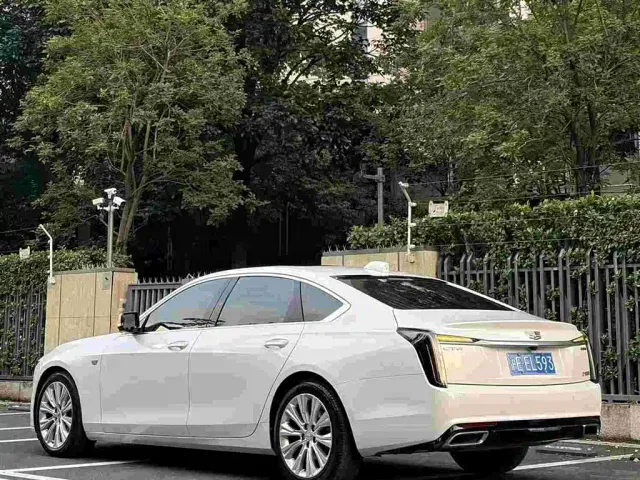 Cadillac CT6 — Фото автомобиля 3