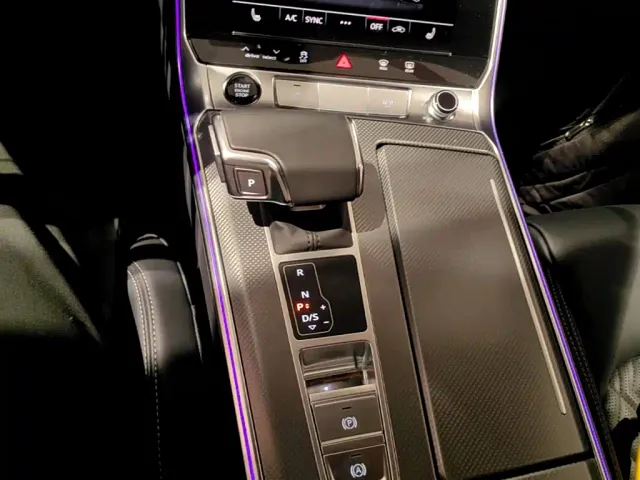 Audi A6L — Фото автомобиля 13