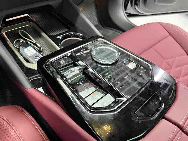 BMW 5 Series — Фото автомобиля 18