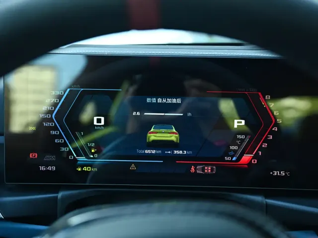 BMW M4 — Фото автомобиля 11