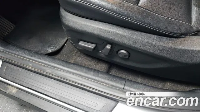 Kia Niro — Фото автомобиля 30