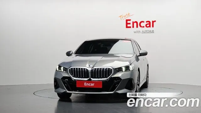 BMW 5-Series — Фото автомобиля 3
