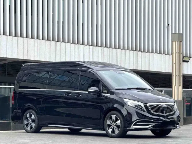 Mercedes-Benz V-Class — Фото автомобиля 3