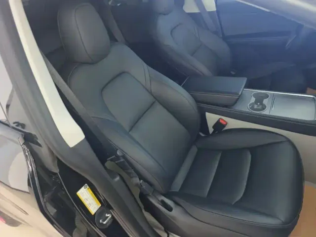Tesla Model Y — Фото автомобиля 24