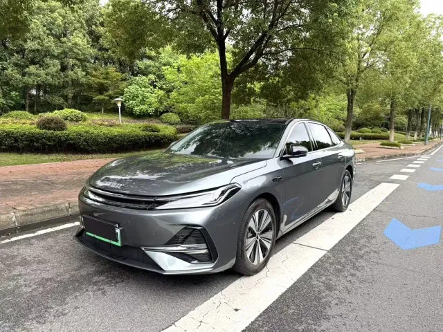 Фотография автомобиля — Geely Galaxy A7