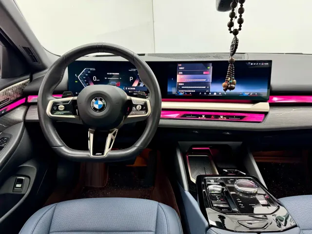 BMW 5 Series — Фото автомобиля 20