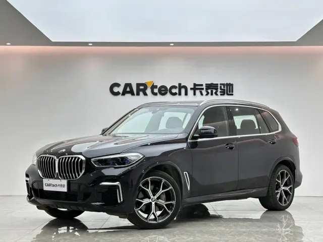 Фотография автомобиля — BMW X5