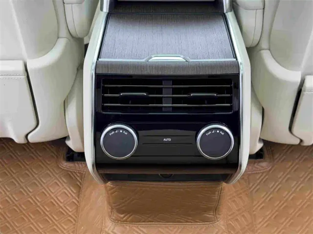 Land Rover Range Rover — Фото автомобиля 15