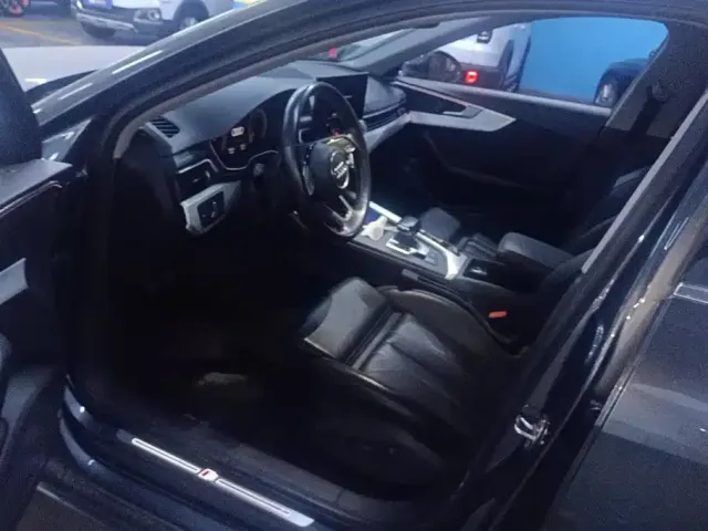 Audi A4L — Фото автомобиля 9