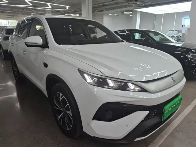 BYD Song Pro — Фото автомобиля 3