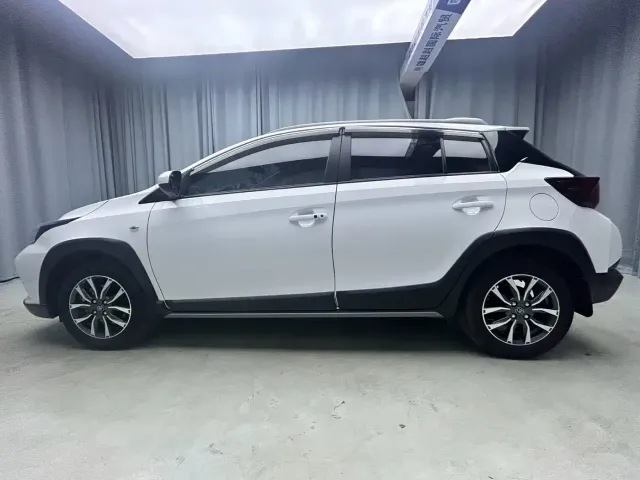 Toyota YARiS L Zhi Xuan — Фото автомобиля 4