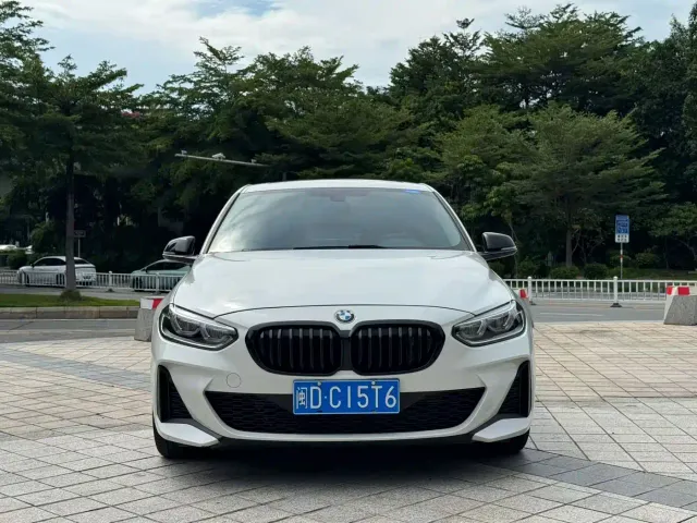 BMW 1 Series — Фото автомобиля 2