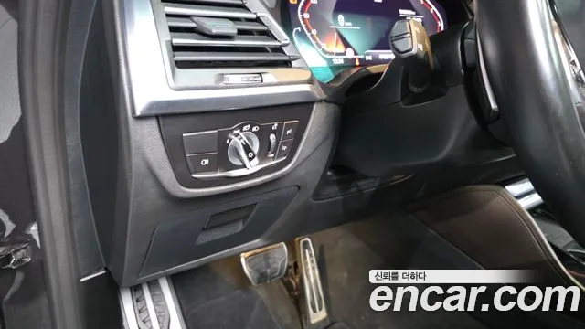 BMW X4 xDrive20i M Sport — Фото автомобиля 24