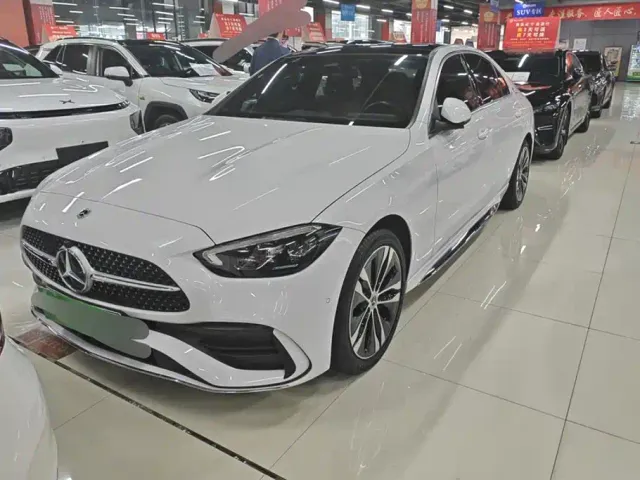 Mercedes-Benz C-Class — Фото автомобиля 2