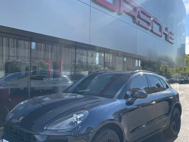 Porsche Macan — Фото автомобиля 3