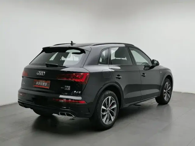 Audi Q5L — Фото автомобиля 2