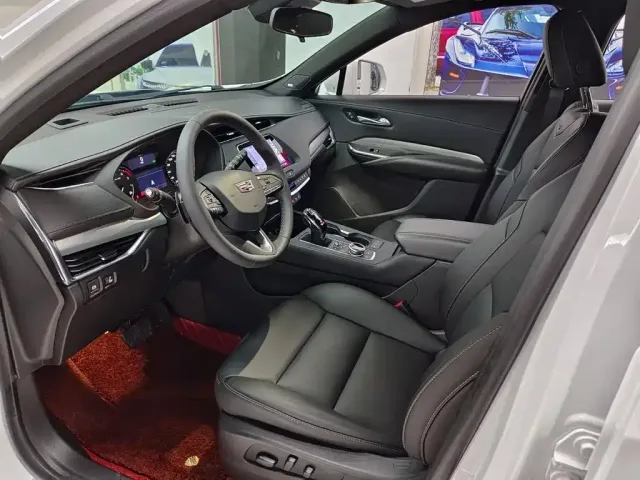 Cadillac XT4 — Фото автомобиля 7