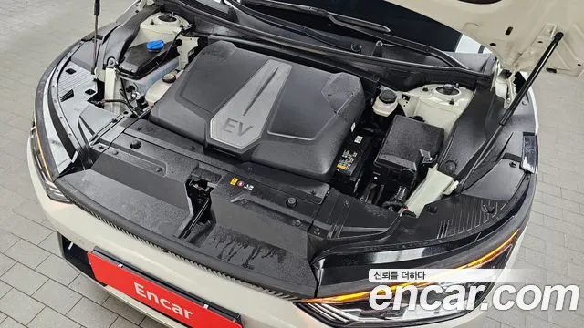 Kia EV6 — Фото автомобиля 5