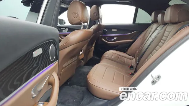 Mercedes-Benz E-Class W213 — Фото автомобиля 18