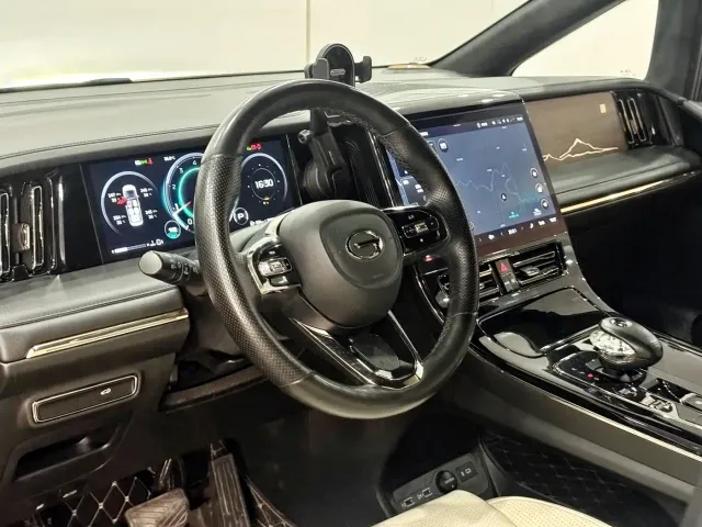 GAC Trumpchi M8 — Фото автомобиля 15