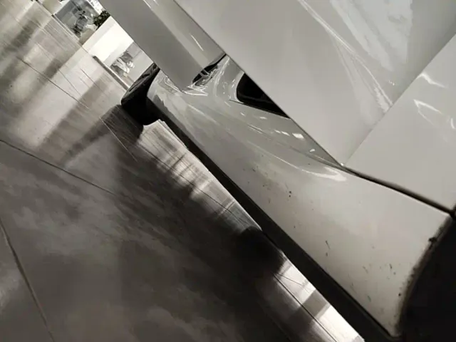 Tesla Model 3 — Фото автомобиля 20