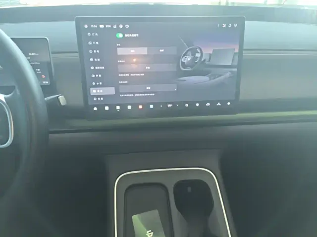 Leapmotor C10 — Фото автомобиля 12