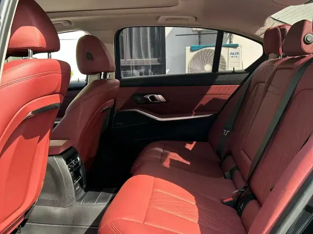 BMW 3 Series — Фото автомобиля 5