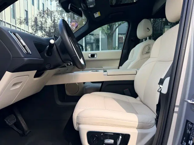 Li Auto L9 — Фото автомобиля 4