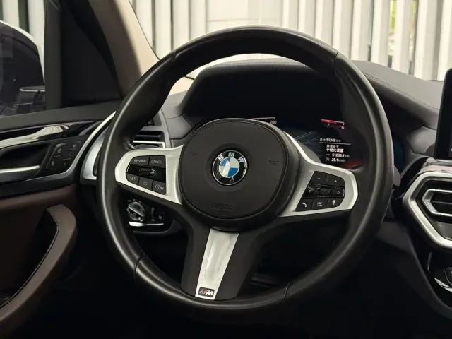 BMW X3 — Фото автомобиля 4