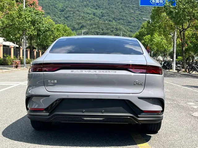 BYD Han — Фото автомобиля 11