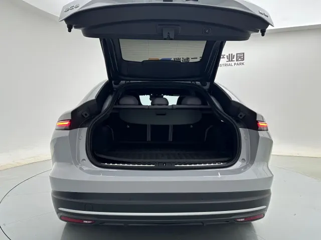 Nio EC6 — Фото автомобиля 8