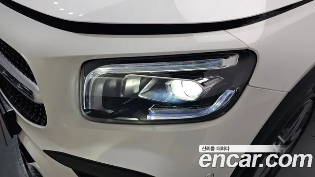 Mercedes-Benz GLB-Class — Фото автомобиля 21