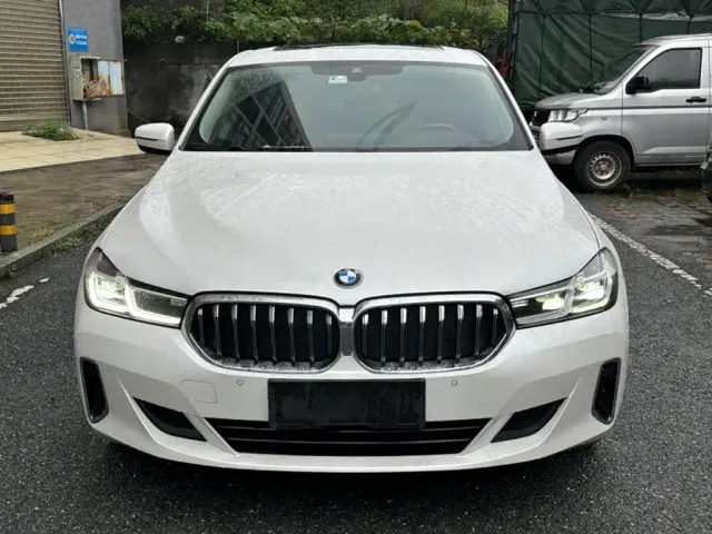BMW 6 Series Gran Turismo — Фото автомобиля 2