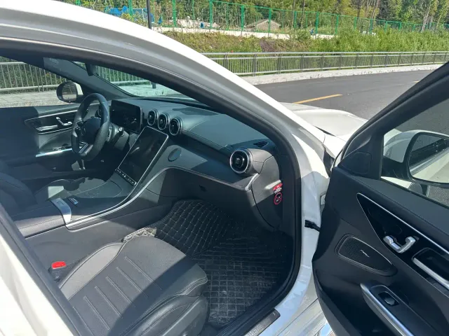 Mercedes-Benz C-Class — Фото автомобиля 9