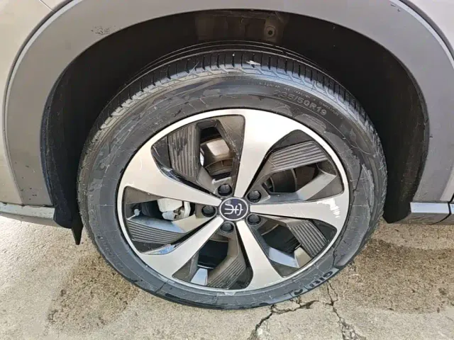 BYD Song PLUS — Фото автомобиля 22