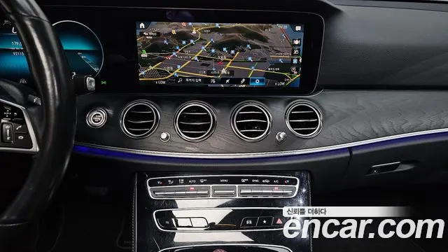 Mercedes-Benz E-Class W213 — Фото автомобиля 14