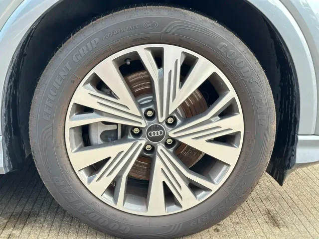 Audi Q4 e-tron — Фото автомобиля 15