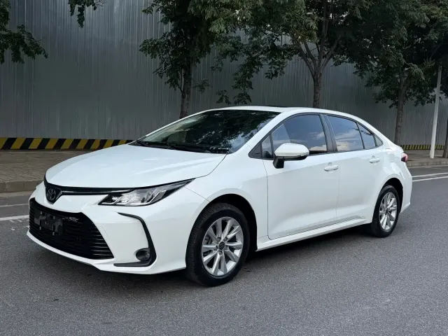Фотография автомобиля — Toyota Corolla
