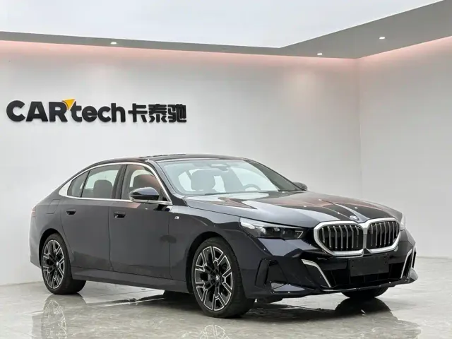 BMW 5 Series — Фото автомобиля 6