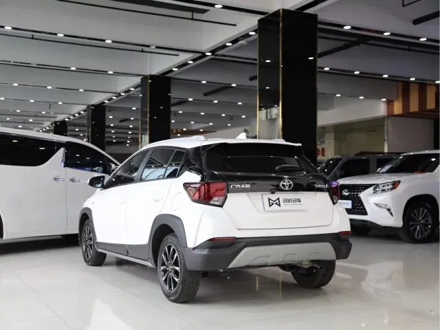 Toyota YARiS L Zhi Xuan — Фото автомобиля 13