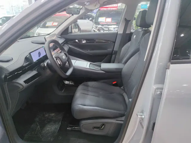 Geely Galaxy E5 — Фото автомобиля 4